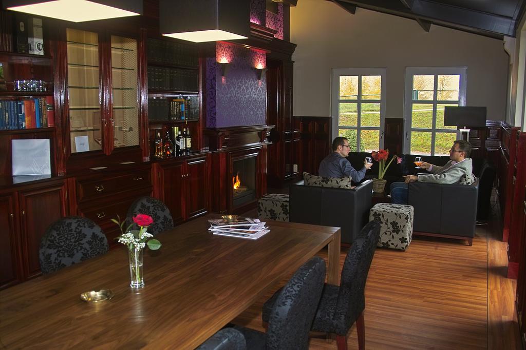 Restaurant Oolderhof Bv Hotel โรมอนด์ ภายนอก รูปภาพ